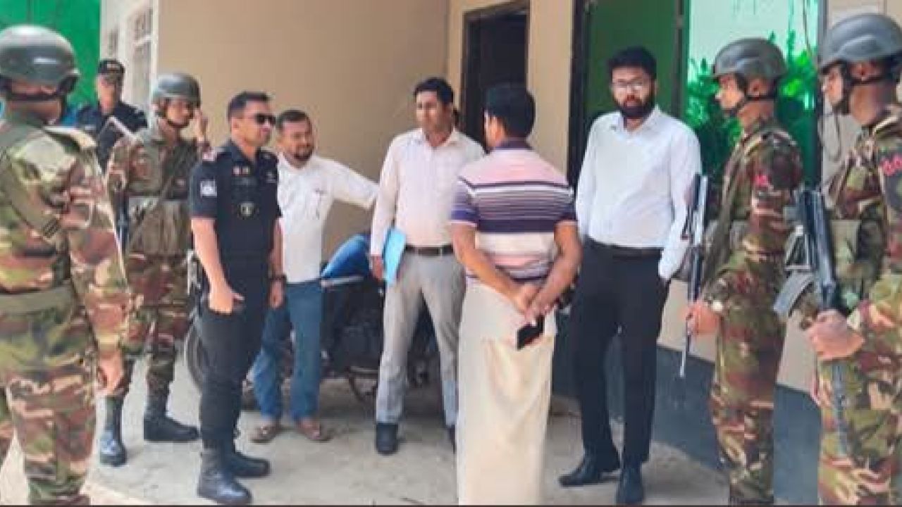 ইউপি চেয়ারম্যানের বাড়ি থেকে ১২০০ লিটার ডিজেল জব্দ