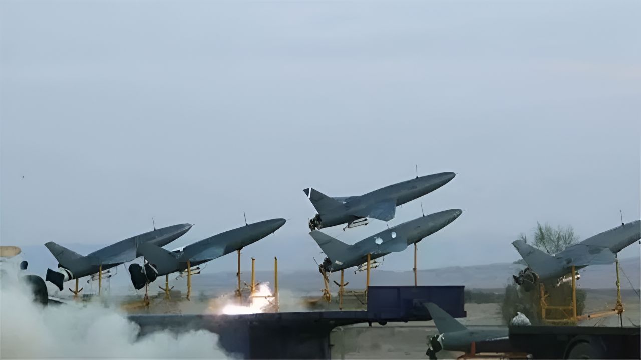 ‘তুসকা’ জব্দের জেরে মার্কিন যুদ্ধজাহাজে ইরানের ড্রোন হামলা 