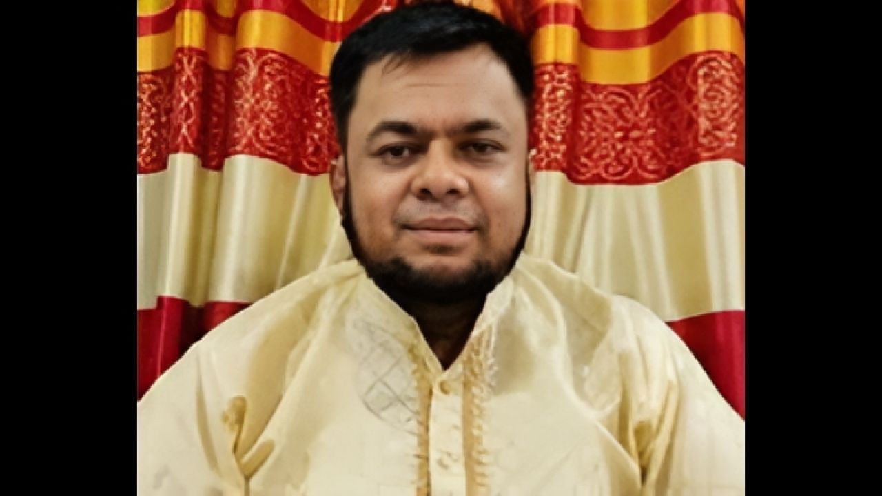  ছাত্রীকে ব্ল্যাকমেইল করে ধর্ষণ, প্রধান শিক্ষক গ্রেপ্তার