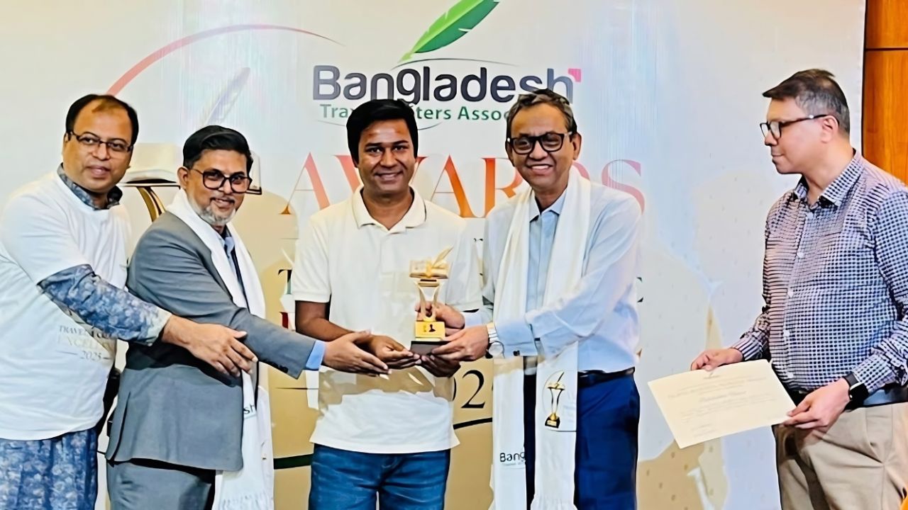 বিটিডব্লিউএ অ্যাওয়ার্ড ২০২৫-এ সেরা ট্রাভেল ক্রিয়েটর সালাহউদ্দিন সুমন