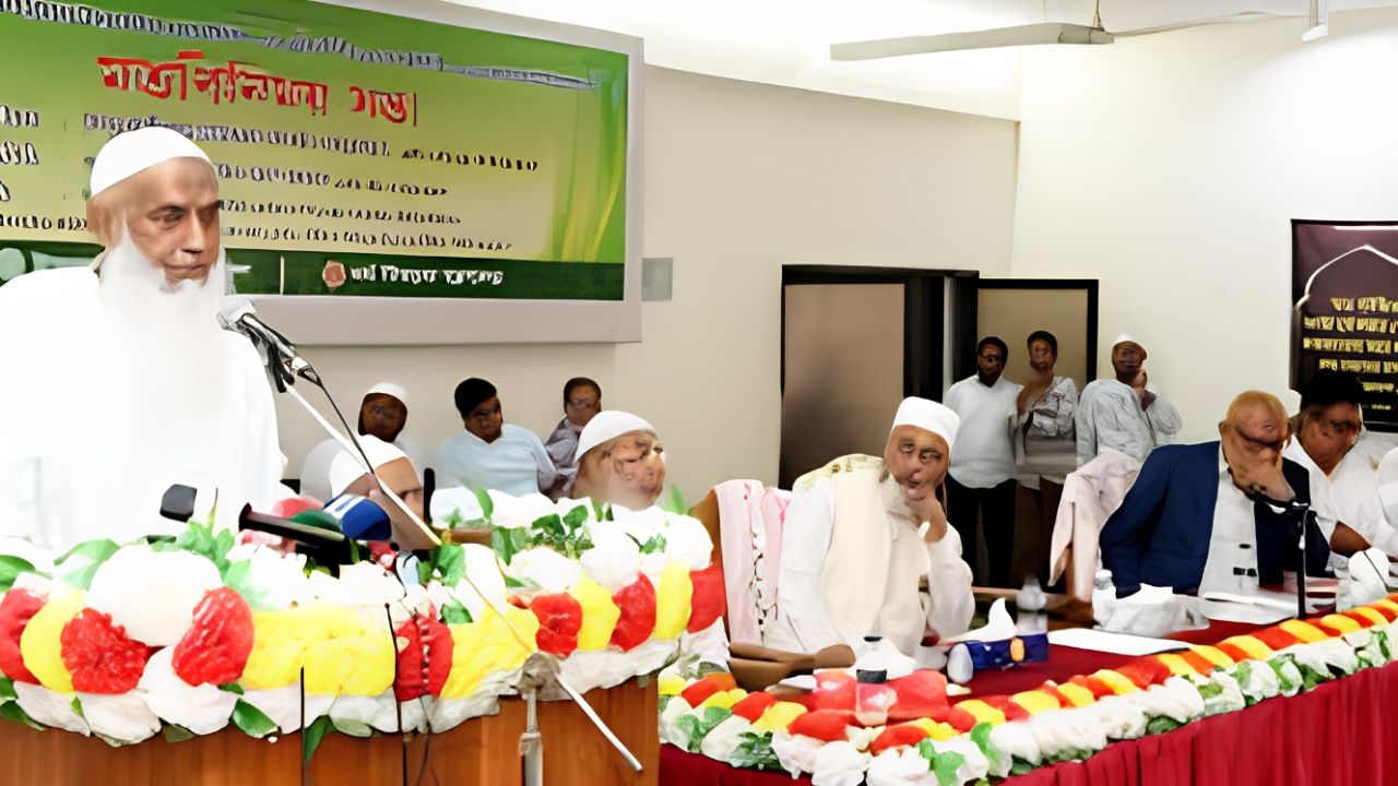 আলেম-ওলামাদের ওপর অবিচার মেনে নেওয়া হবে না: ধর্মমন্ত্রী কায়কোবাদ