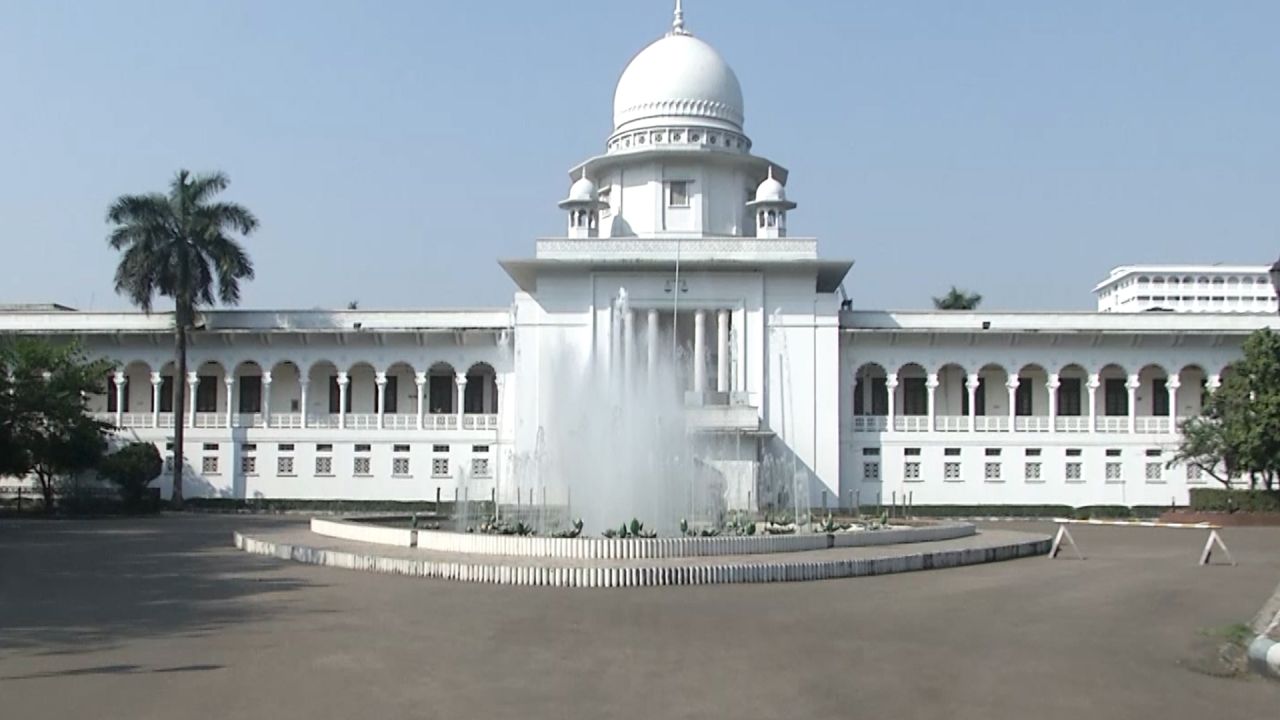 ইউপি চেয়ারম্যান পদে ন্যূনতম স্নাতক যোগ্যতার বিধান কেন নয়