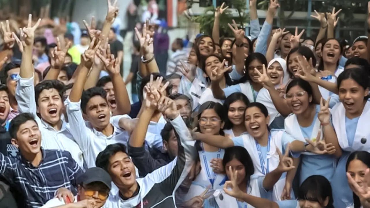 এসএসসিতে পাশের হার ৬২.২৫ শতাংশ