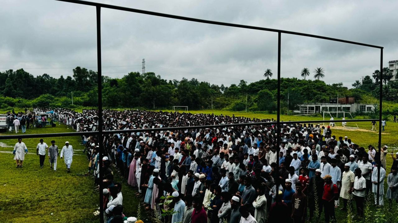 কুবিতে অপ্রতিমের প্রথম জানাজা সম্পন্ন