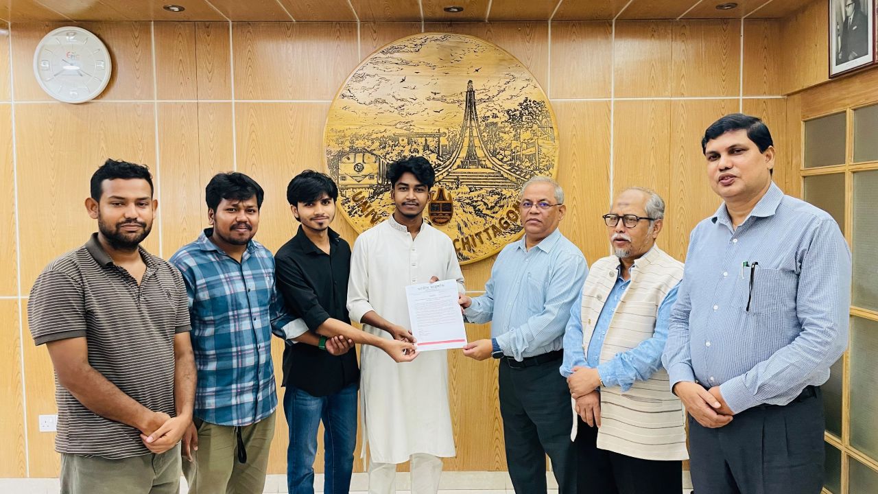 চবিতে আকাশ দাশের শপথ বাতিলসহ জাতীয় ছাত্রশক্তির ৪ দফা দাবি