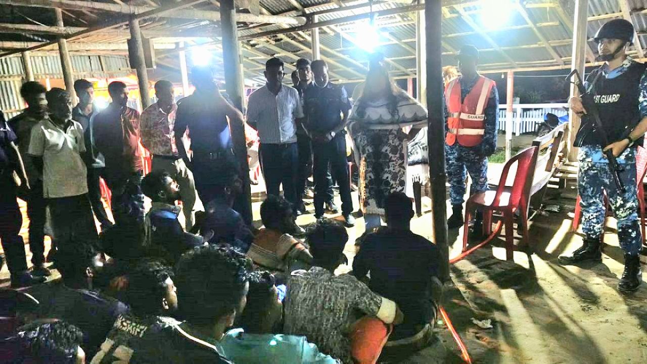 রায়পুরে মা ইলিশ রক্ষার অভিযানে ১৫ জেলে আটক, ১৪ জনের কারাদণ্ড