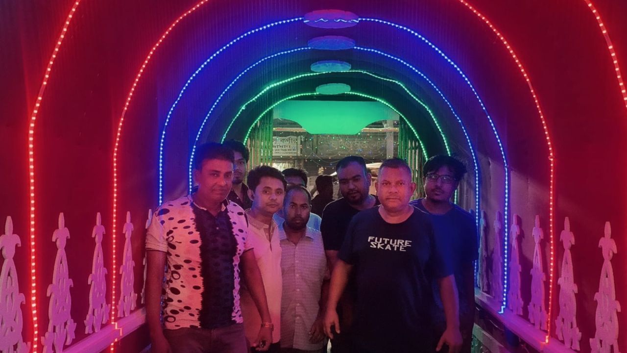 বাগেরহাটে এনসিপির নেতৃবৃন্দের বিভিন্ন পূজামণ্ডপ পরিদর্শন