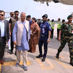 চট্টগ্রাম বন্দরই অর্থনীতির পরিবর্তনের চালিকাশক্তিঃ প্রধান উপদেষ্টা